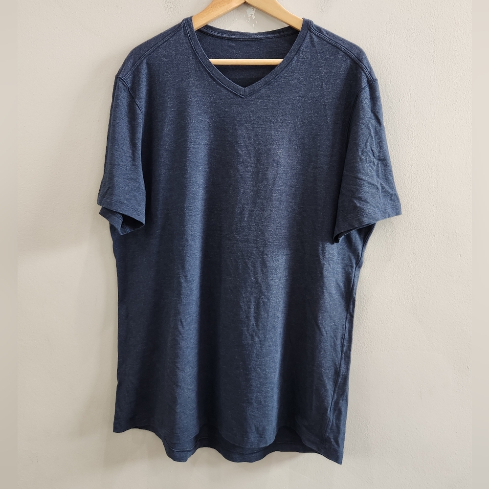 Lululemon V Neck Navy Blue Short Sleeve Performance Shirt Men's Size XL